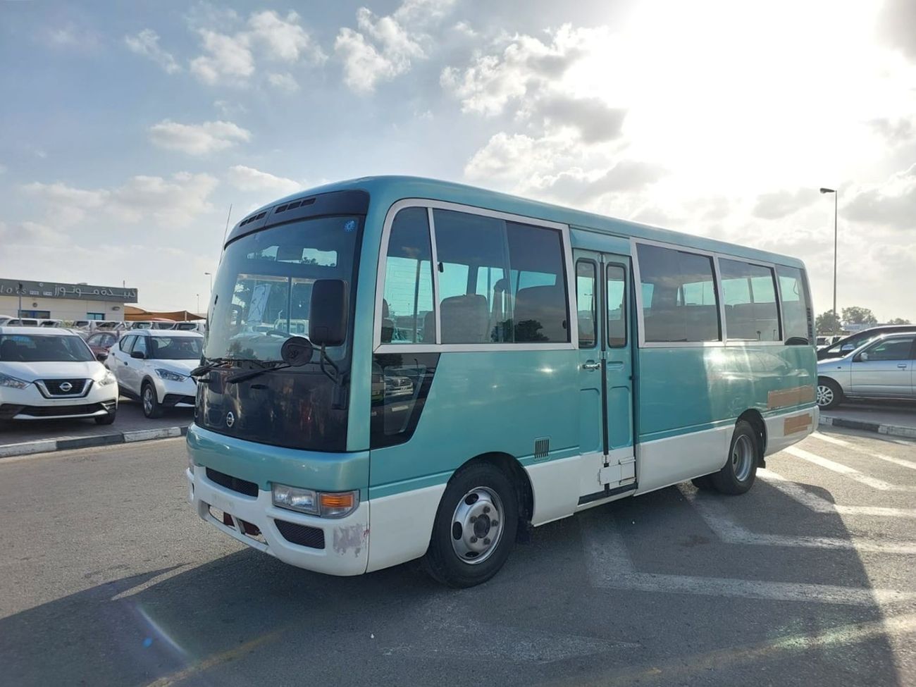 Nissan Civilian NISSAN CIVILIAN BUS RIGHT HAND DRIVE (PM0943)
