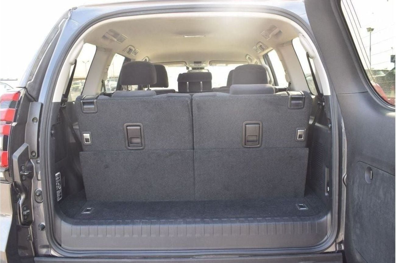 تويوتا برادو Diesel 2.8 Liter Right Hand Drive 4 Doors Manual Gear