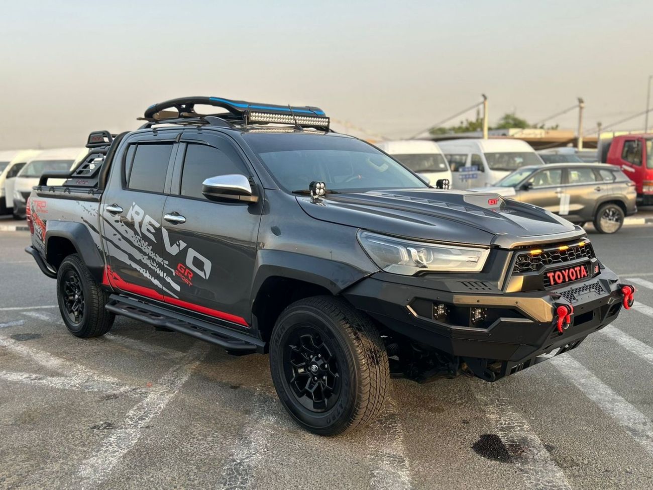 تويوتا هيلوكس 