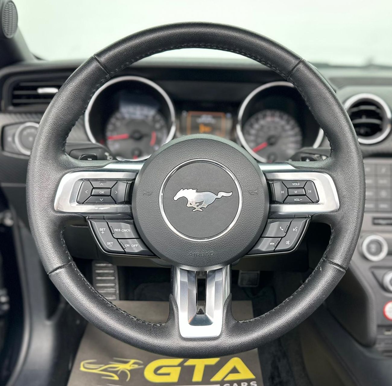 Ford Mustang 2017 Ford Mustang V6 Cabriolet, Super Clean, Excellent Condition, GCC