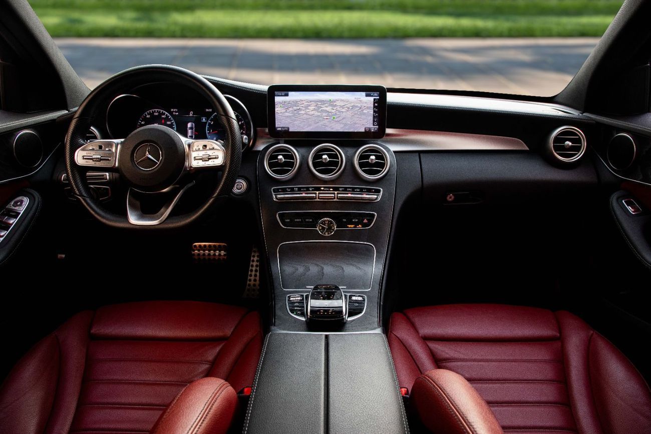 مرسيدس بنز C 200 C 200 | 2,389 P.M | 0% Downpayment | AMG KIT | Pristine Condition!