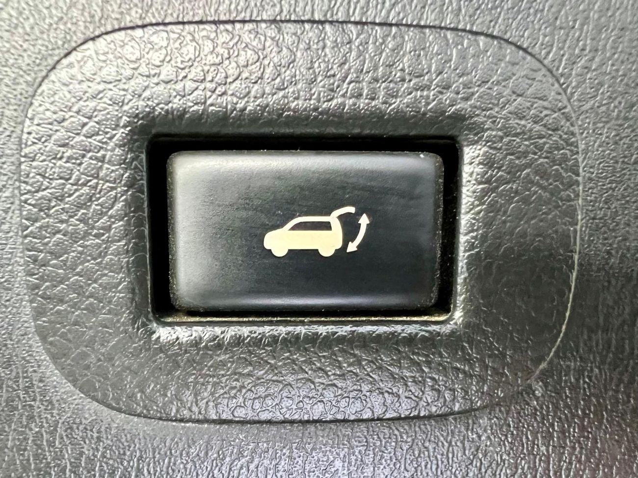 Nissan Armada Armada Le big engine 4+4