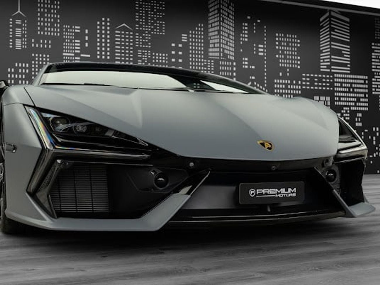 لامبورغيني ريفويلتو 6.5L V12 Hybrid