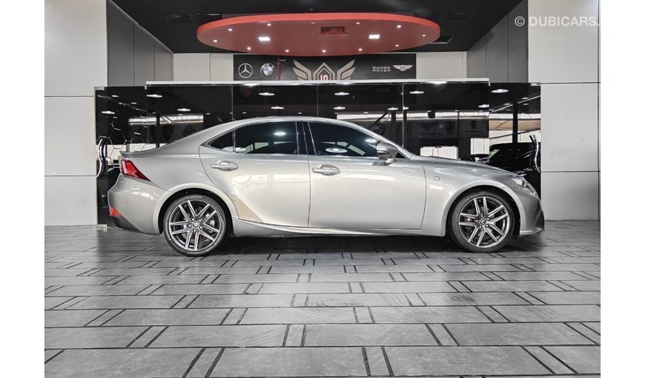 Lexus IS250 F Sport AED 2,800 P.M | 2015 LEXUS IS 250  F- SPORT V6 | GCC | SUNROOF | FULL OPTION