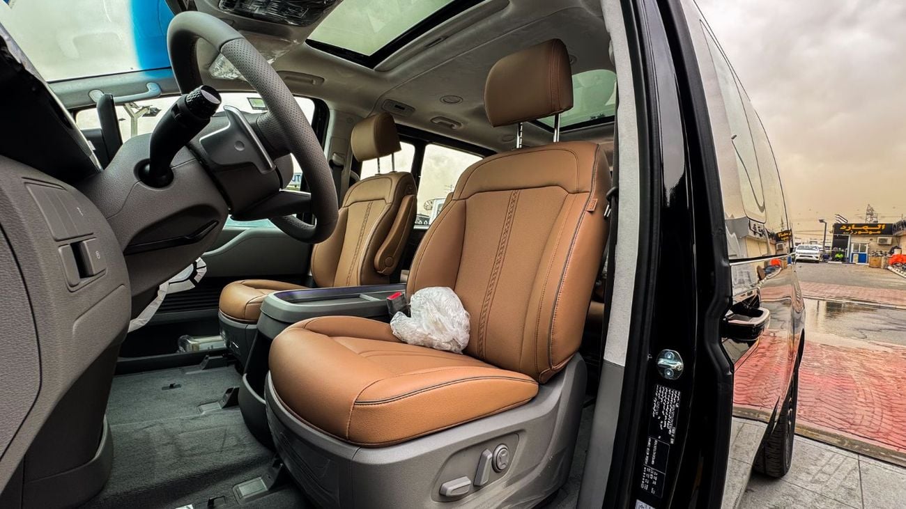 هيونداي ستاريا Premium 9 Seater 3.5L V6 GCC Brand New 2026