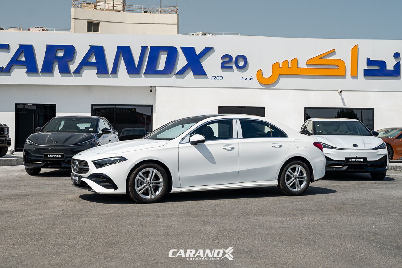 Mercedes-Benz A 180 Mercedes-Benz A 180 1.3L 2025