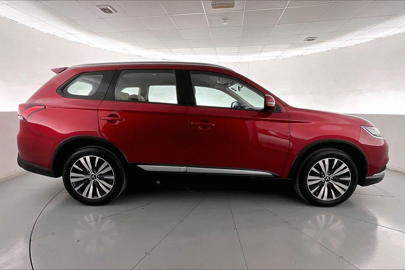 ميتسوبيشي آوتلاندر GLX Basic | سنة ضمان مجانية | خالية من أضرار الفيضانات