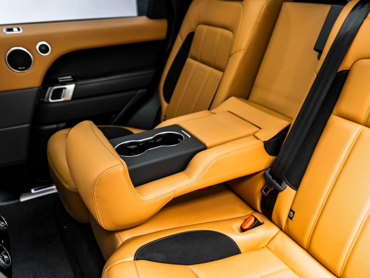 Land Rover Range Rover Sport HSE 3.0L (340 HP) 2020 Range Rover Sport HSE, Land Rover Warranty, Full Service History, Low KMs, GC