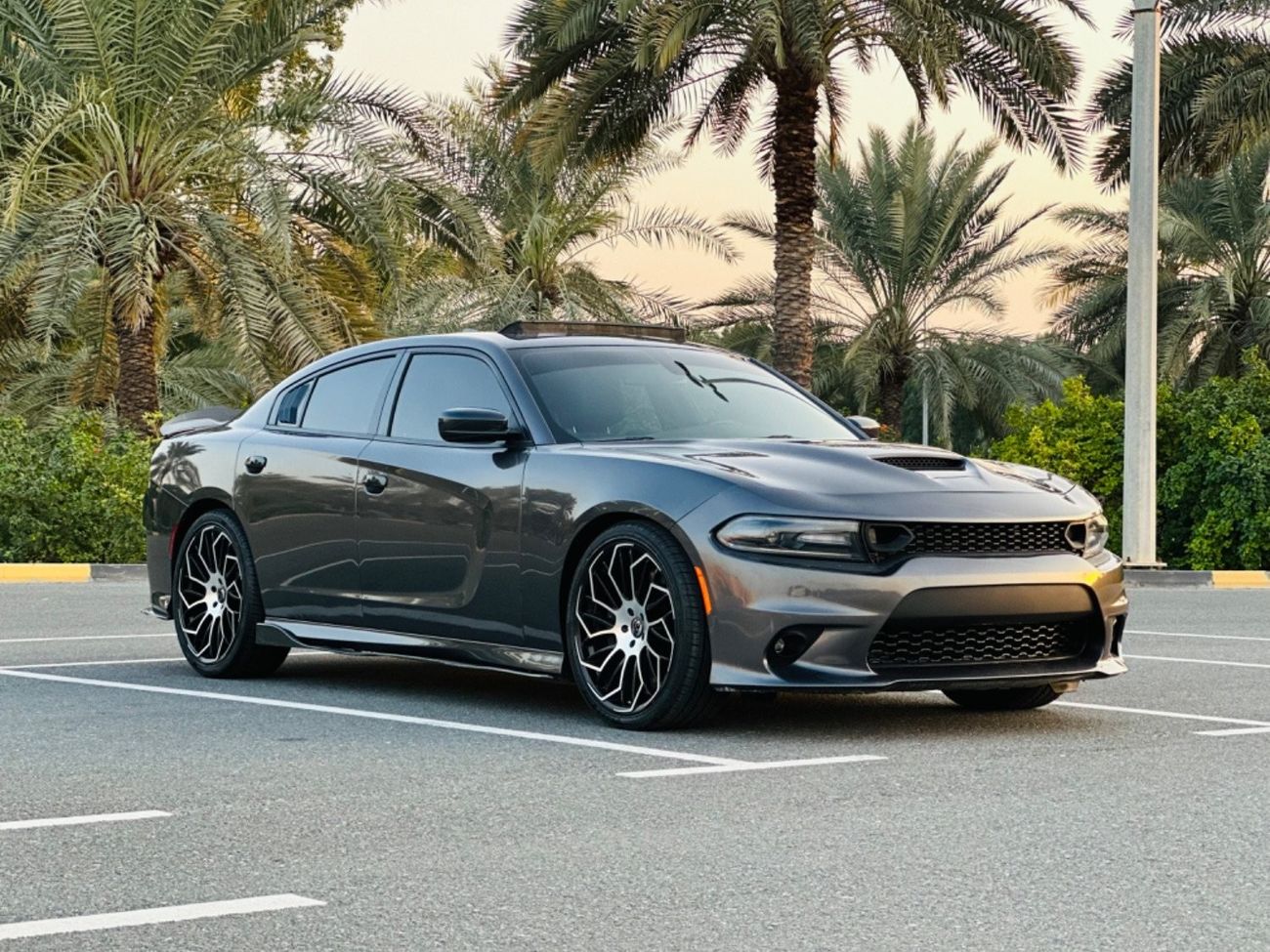 Dodge Charger R/T Scatpack DODGE CHARGER SRT V8 6.4 MODEL 2022 FULL OPTION LOW MILAGE