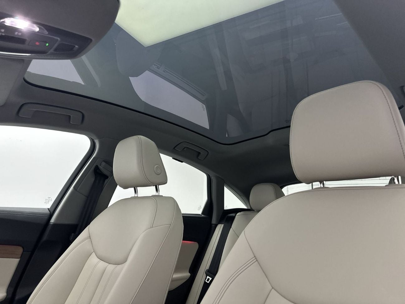 أودي A5 A5 Sedan TFSI 204hp (Ref# 24242)