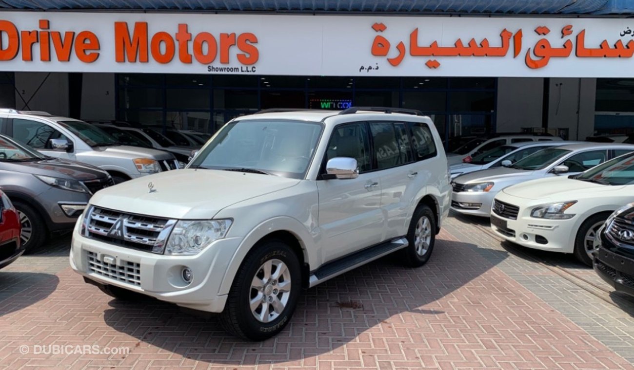 ميتسوبيشي باجيرو FULL OPTION MITSUBISHI PAJERO 3.5 L V6 ONLY 815X60 MONTHLY WITH UNLIMITED KM WARRANTY.