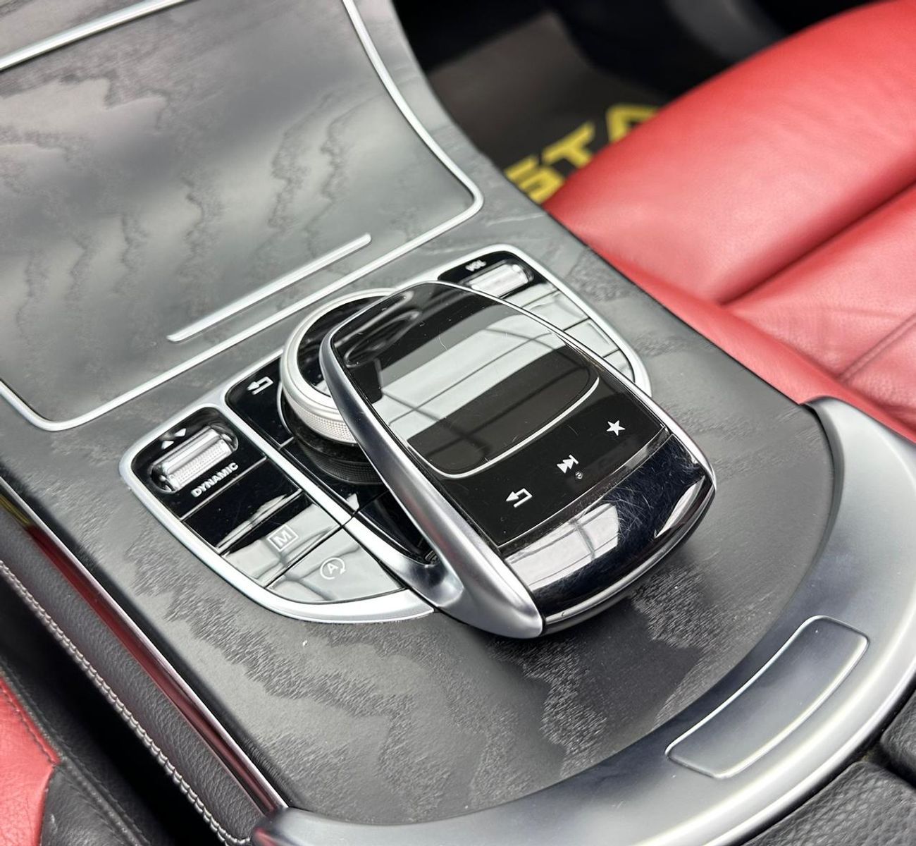 مرسيدس بنز GLC 250 2018 Mercedes-Benz GLC 250 4MATIC Coupe, Full Service History, GCC