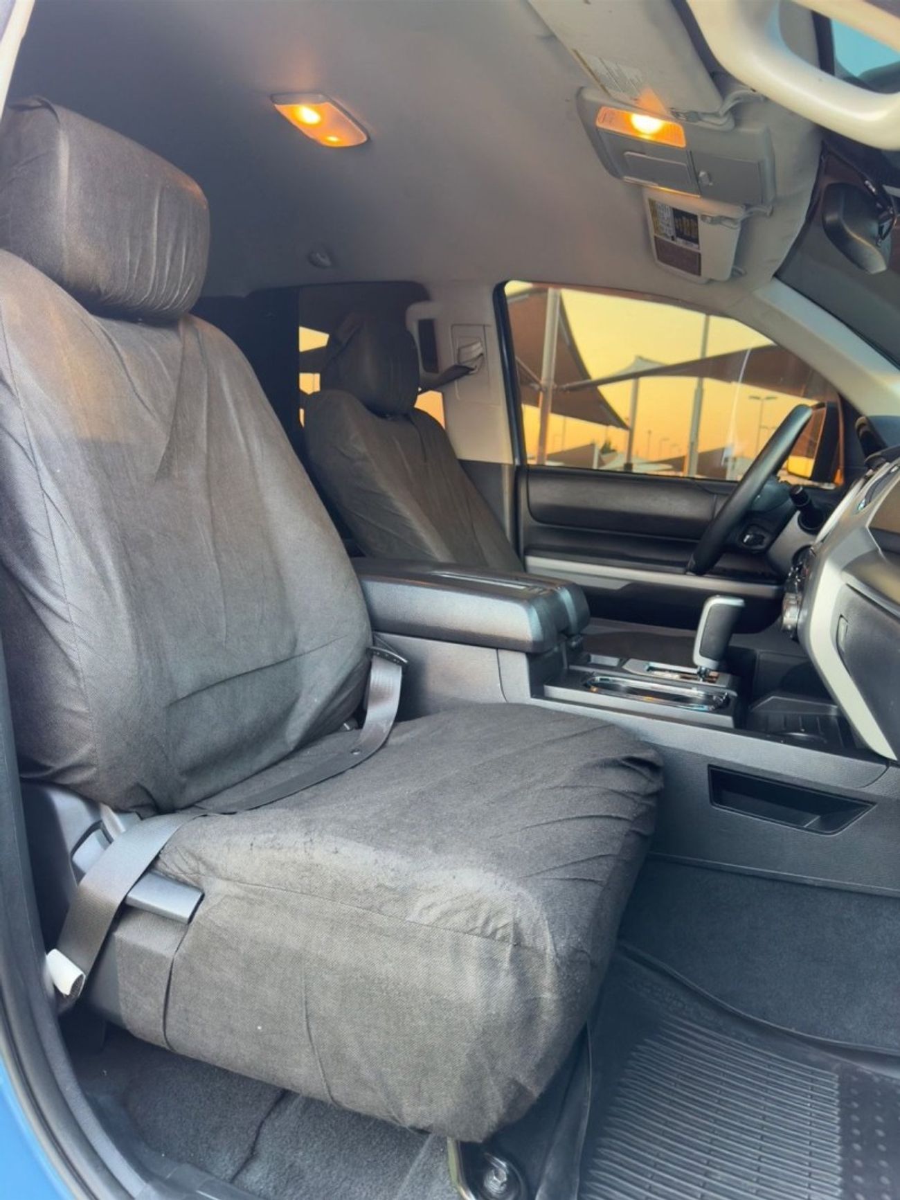 تويوتا تاندرا TOYOTA TUNDRA SR5 TRD 2019 V8  5.7L  i FORCE  Perfect condition  Zero accident