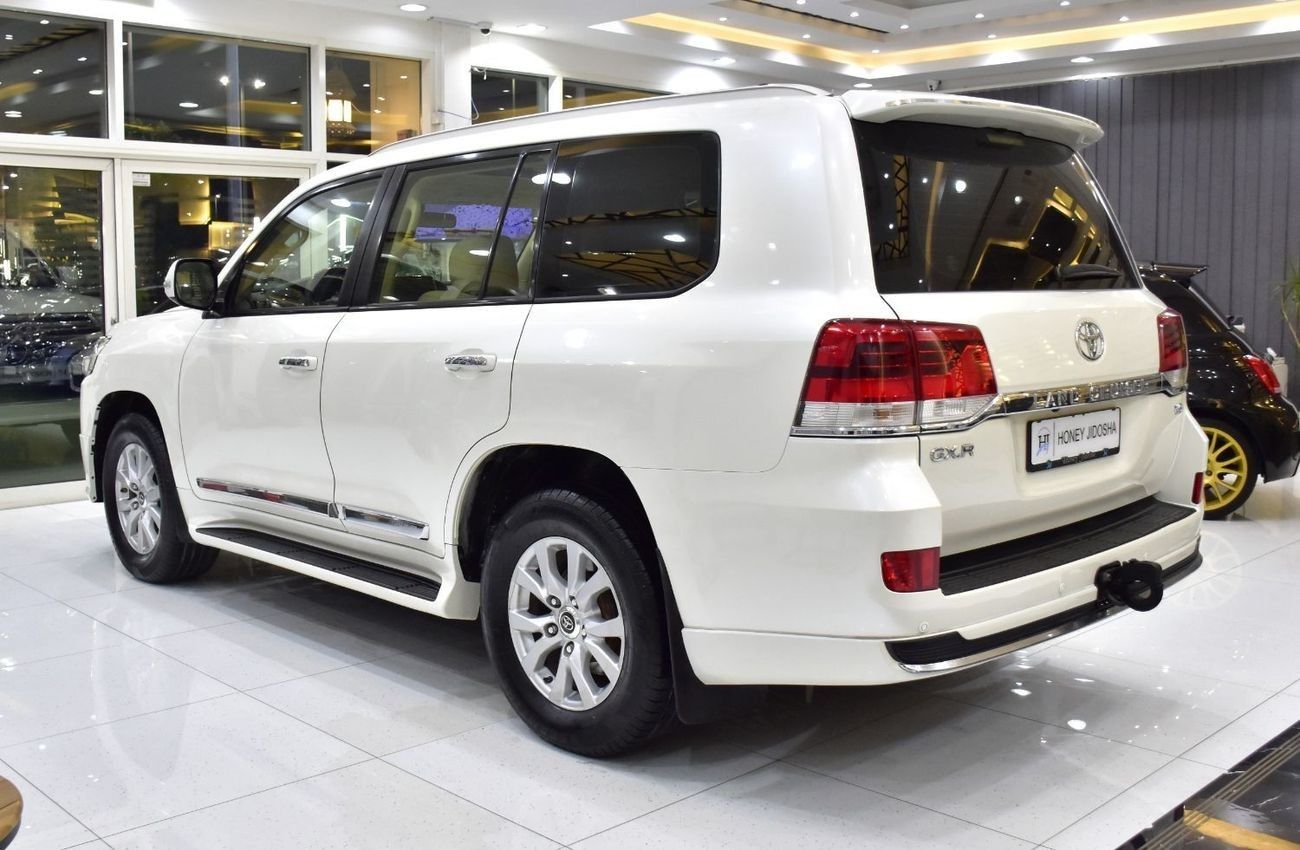 تويوتا لاند كروزر EXCELLENT DEAL for our Toyota Land Cruiser GXR ( 2018 Model ) in White Color GCC Specs