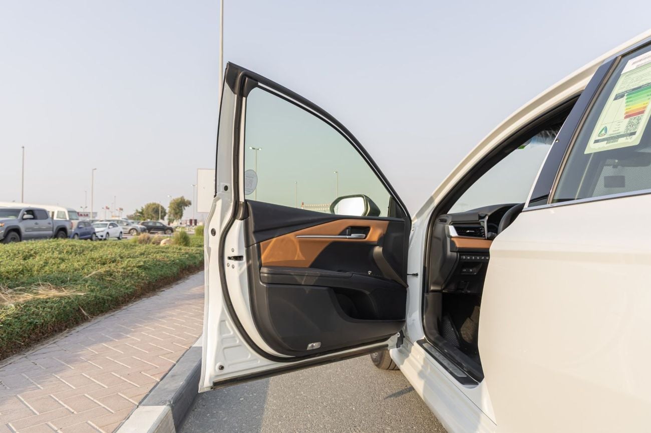 تويوتا كامري LUMIERE HEV Toyota Camry Lumiere | GCC Specs | Brand New | Fully Loaded | 2026 (Export)