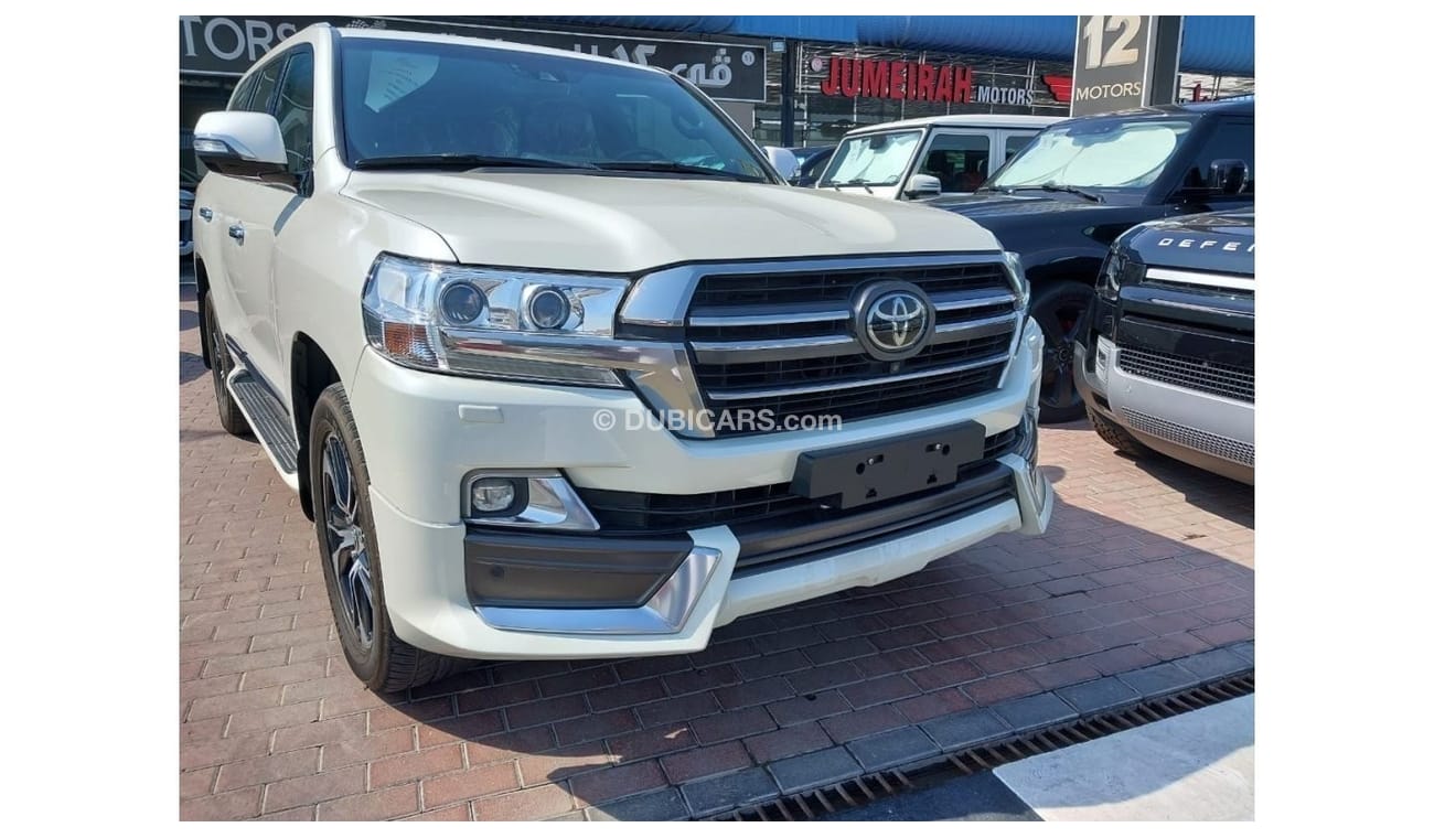 تويوتا لاند كروزر تويوتا لاندكروزر في اكس ار اس رجراند تورينج 2021 V8 5.7 KM 51000