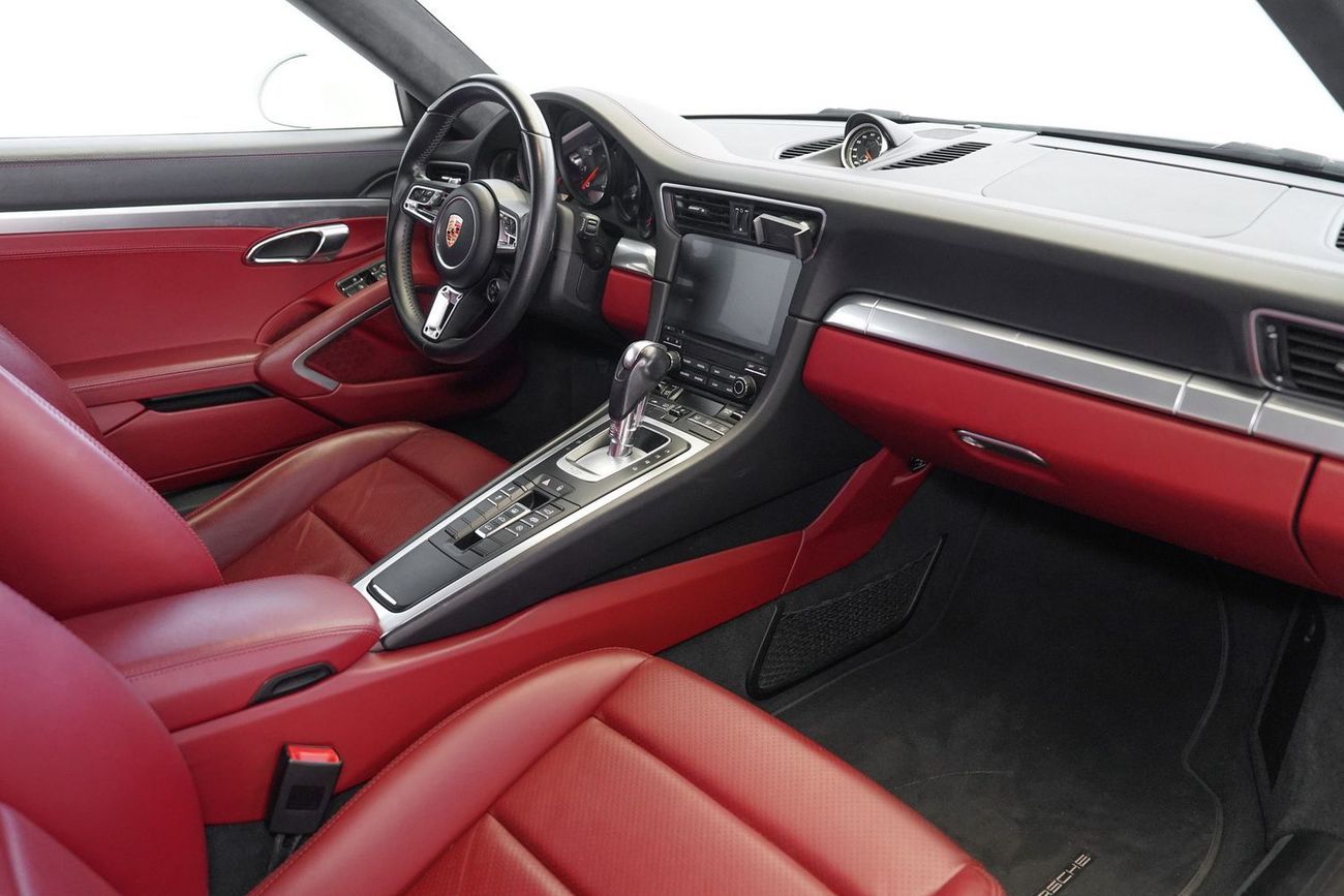 Porsche 911 Carrera 3.6L Coupe