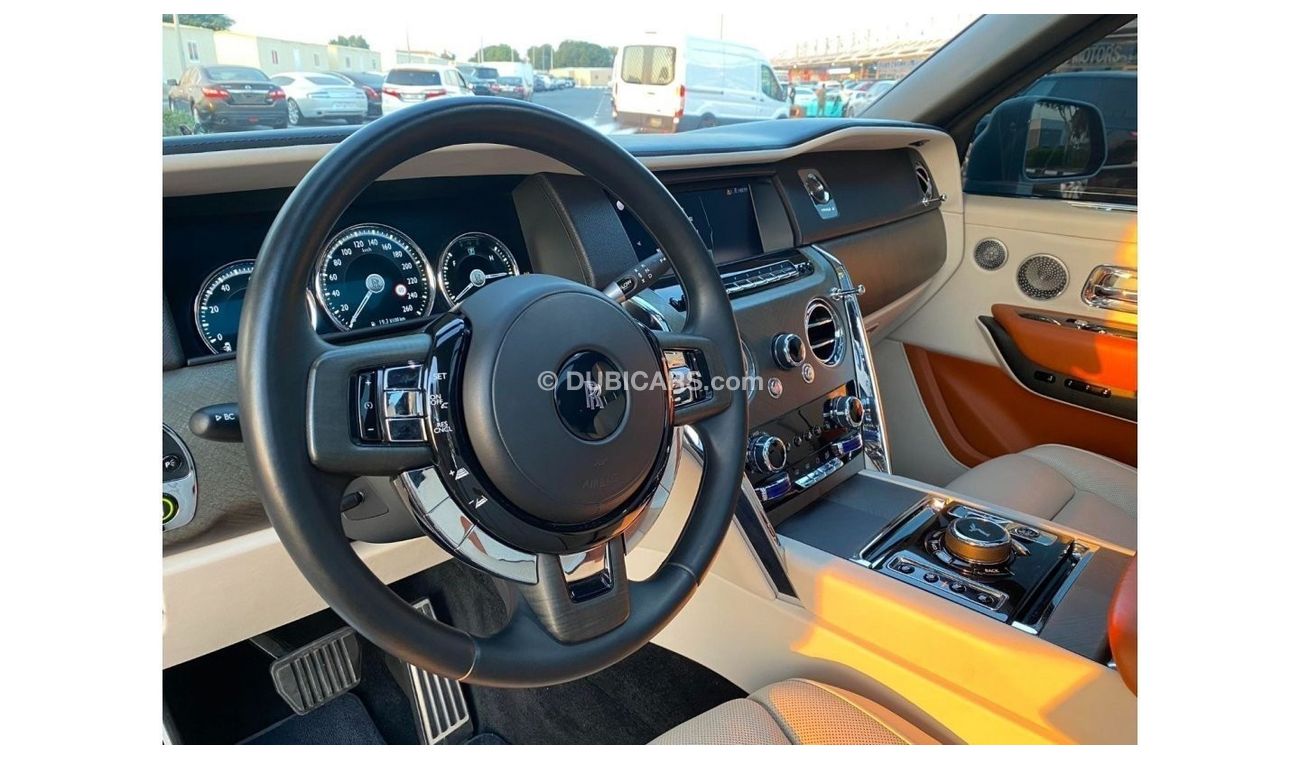 Rolls-Royce Cullinan Std GCC SPEC UNDER WARRANTY NEAT AND CLEAN