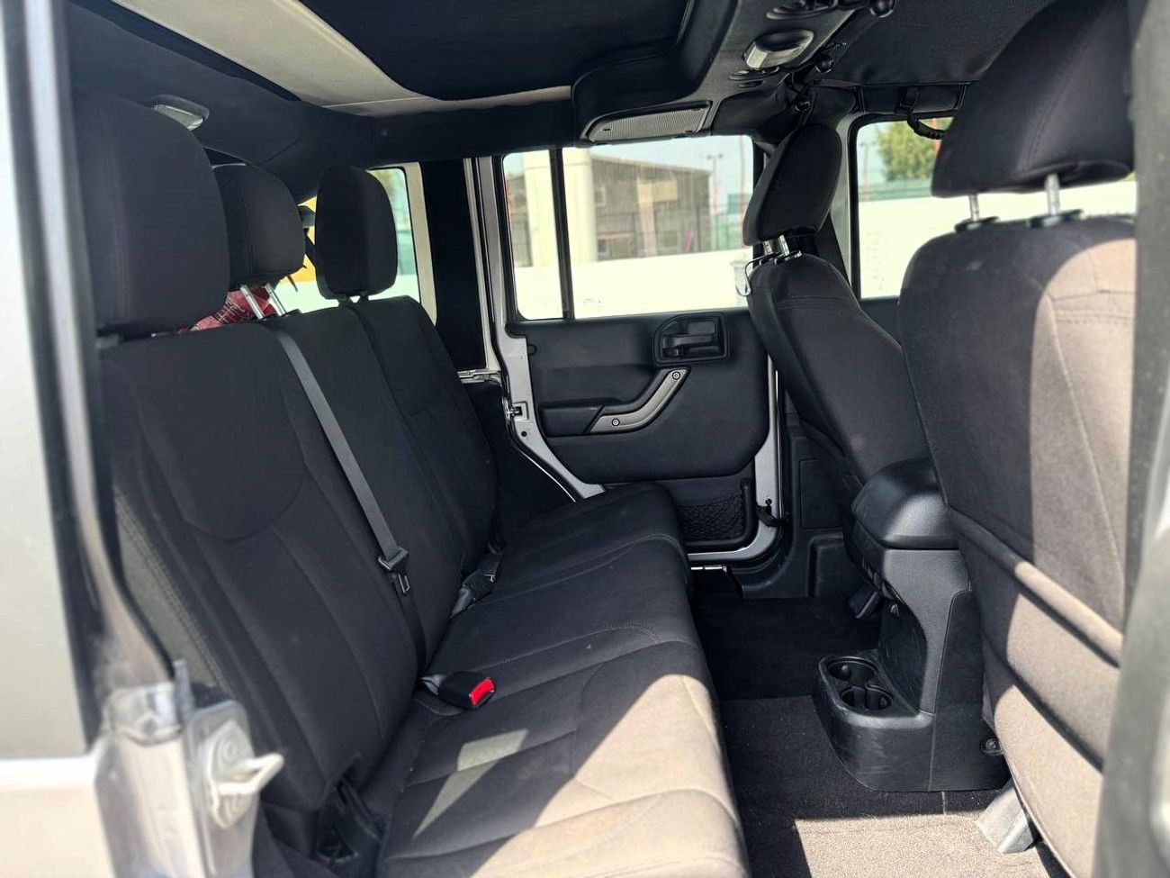 Jeep Wrangler Unlimited Sport 3.6L A/T