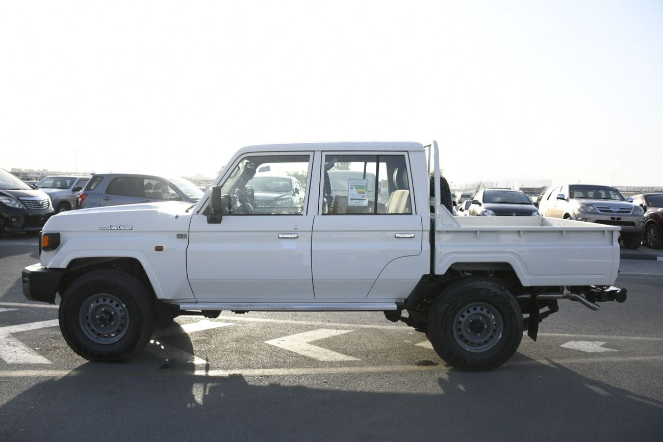 Toyota Land Cruiser Pick Up 79 series 2.8L Manual  Diesel Double Cap