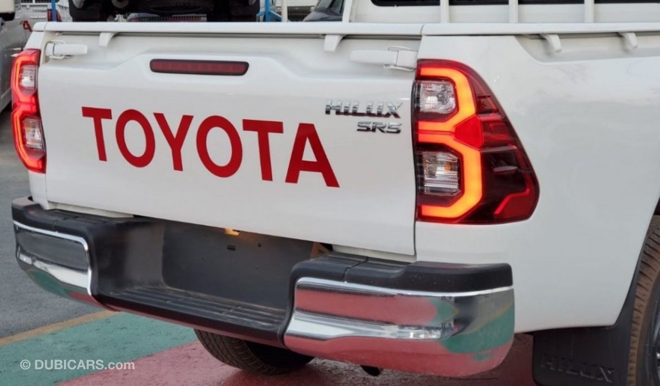 تويوتا هيلوكس Toyota Hilux Pick Up SR5 Double Cabin M/T 22MY 2.4L 4x4 Diesel