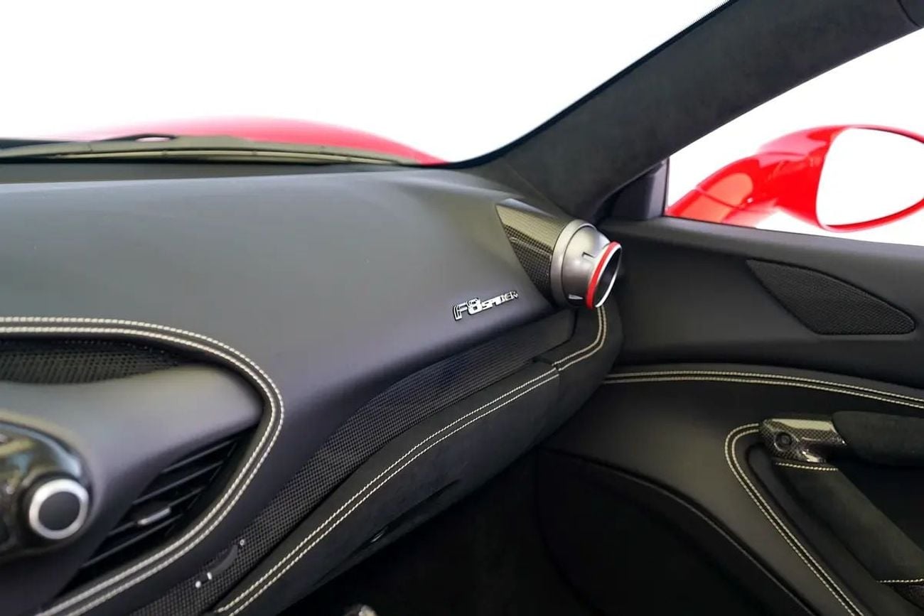 فيراري ف ٨ سبيدر STD 3.9T V8