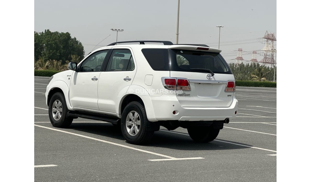Toyota Fortuner MODEL 2008 GCC CAR PERFECT CONDITION INSIDE AND OUTSIDE FULL OPTION 4 wheel drive