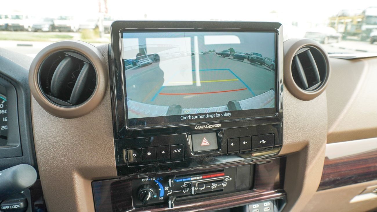 Toyota Land Cruiser Pick Up LX 4.0L V6 SINGLE CABIN AUTO TRANSMISSION