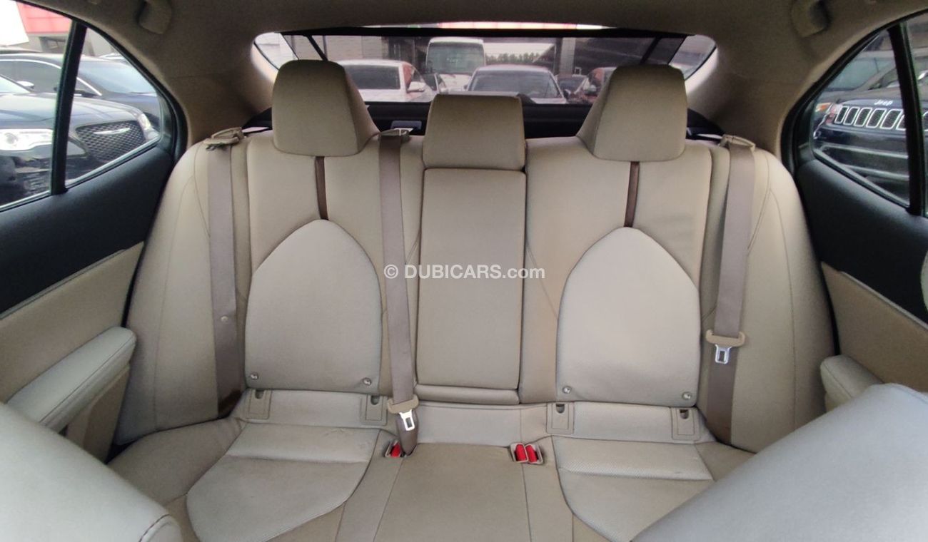 Toyota Camry GCC Full options, Hybrid, 2.5L,