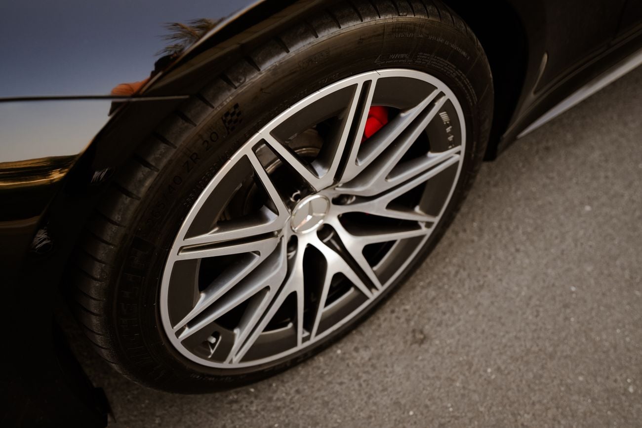 مرسيدس بنز ايه ام جي جي تي 43 4 matic+ | 4 door | 16,000km