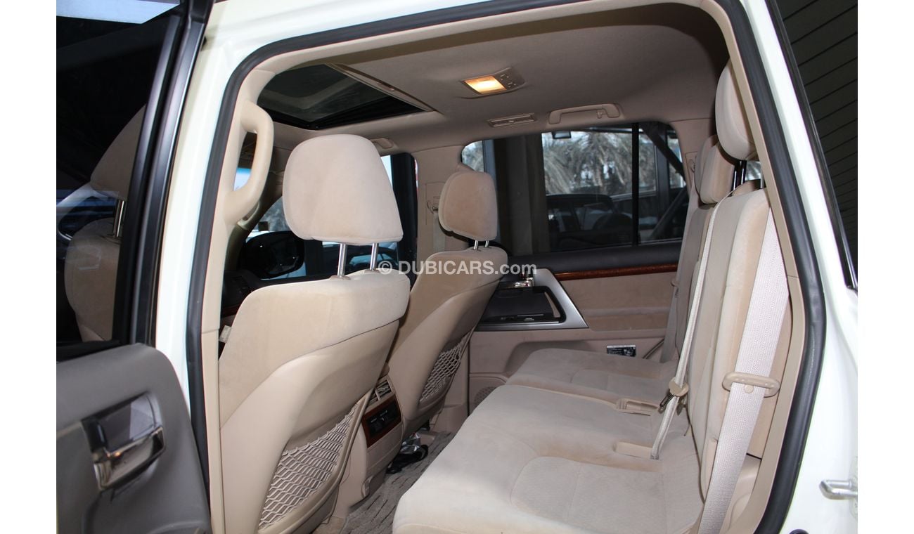 Toyota Land Cruiser V8 - 5.7 L XTREME