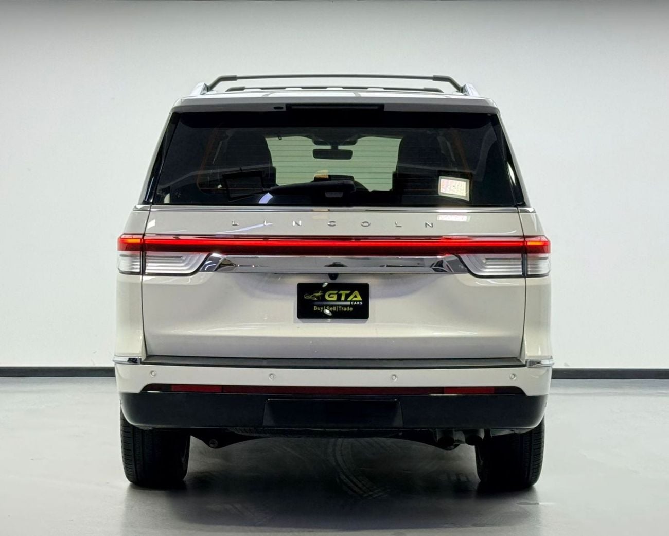 Lincoln Navigator 2024 Lincoln Navigator Reserve, 2030 Lincoln Warranty + Service Pack, Low Km, 8 Seater, GCC