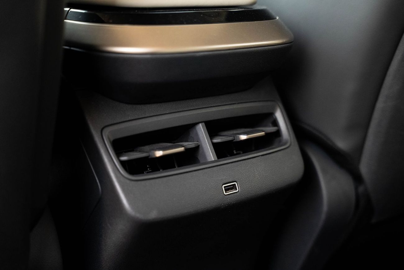 Jetour Dashing Flagship 2024 1.6L Turbo 4 Cylinders Full Service History GCC