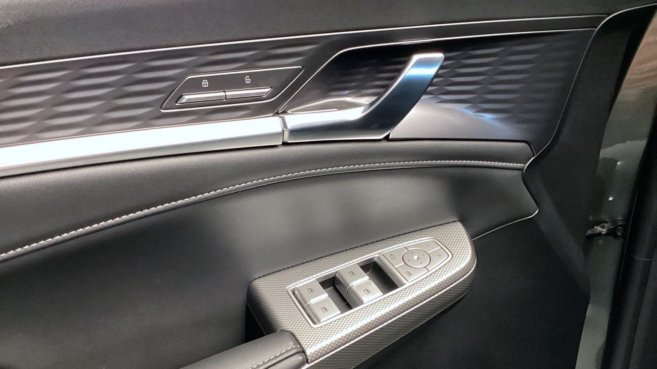 أم جي RX9 Luxury | upto AED 20,000 Ramadan Discount | شامل الضمان | 0 ﺪﻔﻋﺓ ﺃﻮﻟﻯ