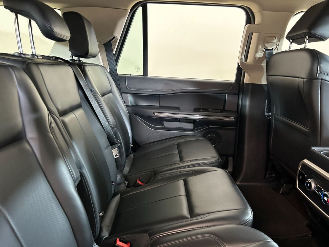 فورد إكسبيديشن XLT 3.5L (380 HP) 4WD