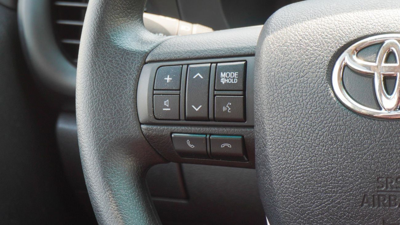 Toyota Hilux SGLX 2.7L PETROL 4WD A/T BASIC 2025