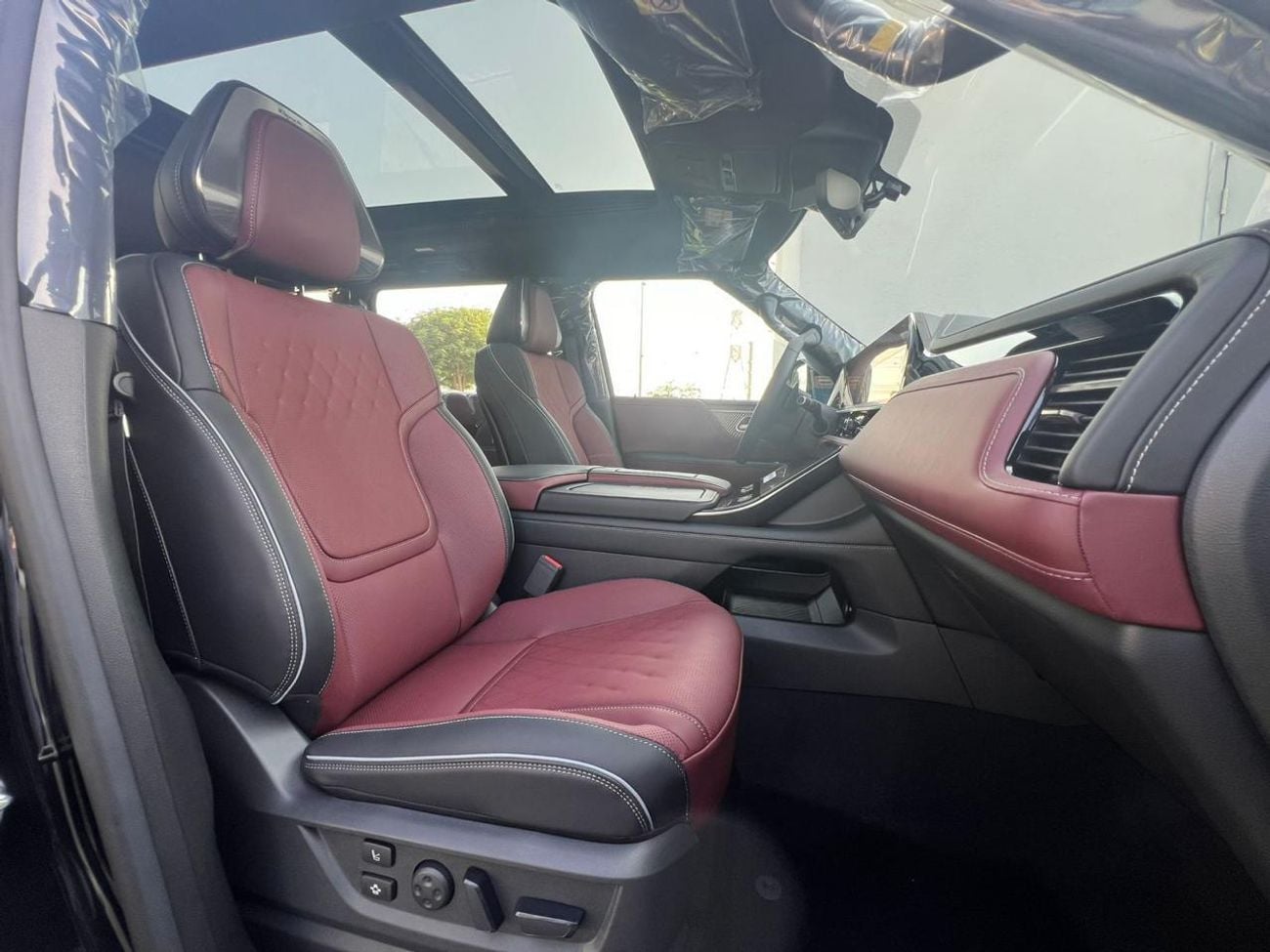 إنفينيتي QX80 AUTOGRAPH BENCH CHAIRS