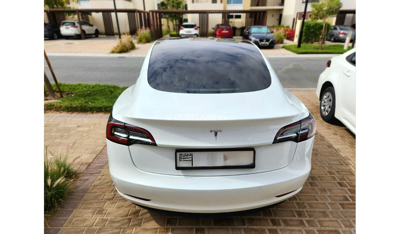 Tesla Model 3 Standard plus