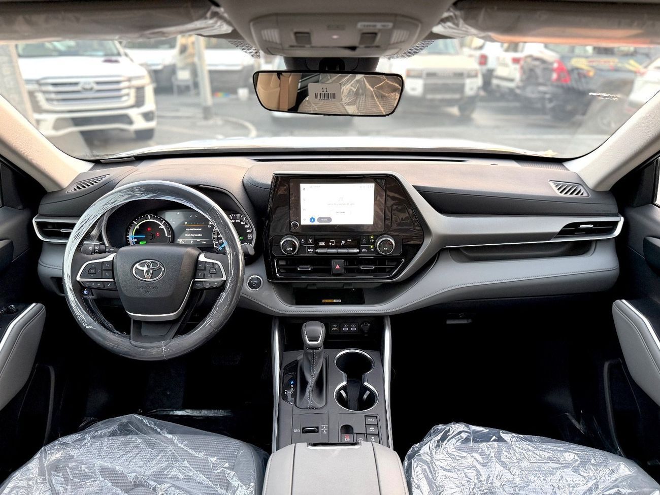 Toyota Highlander 2.5L Hybrid GXR (AWD) 2.5L Hybrid GLE (AWD)