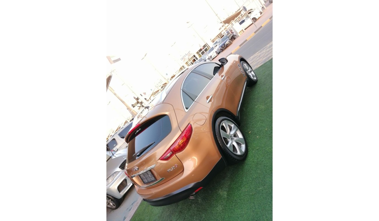 Infiniti FX50 2009 Infinity fx50 GCC good condition