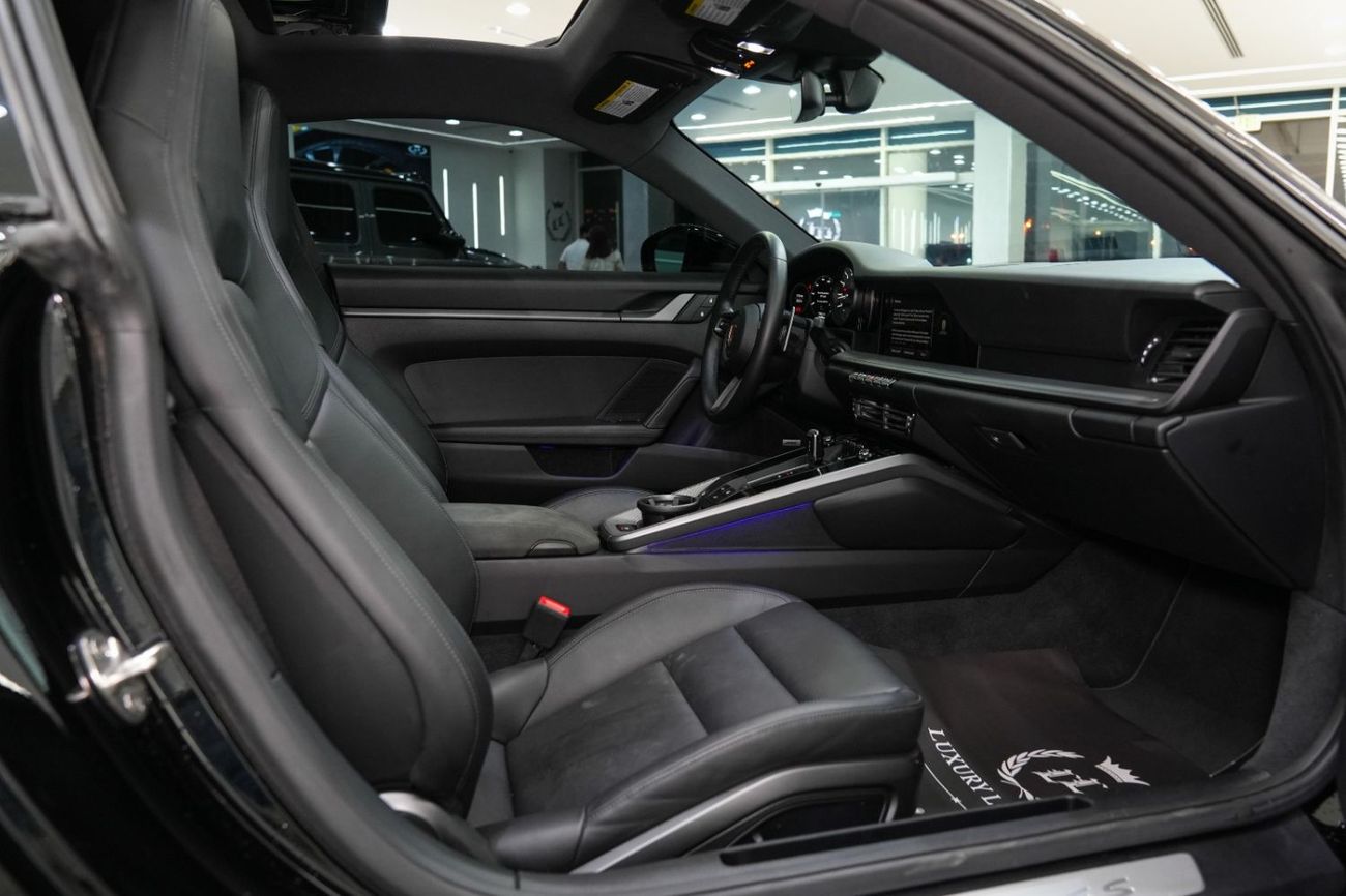 Porsche 911 Porsche 911 Carrera 4S 2024 Accident Free | Paint Free Porsche Warranty  Service Until 2028
