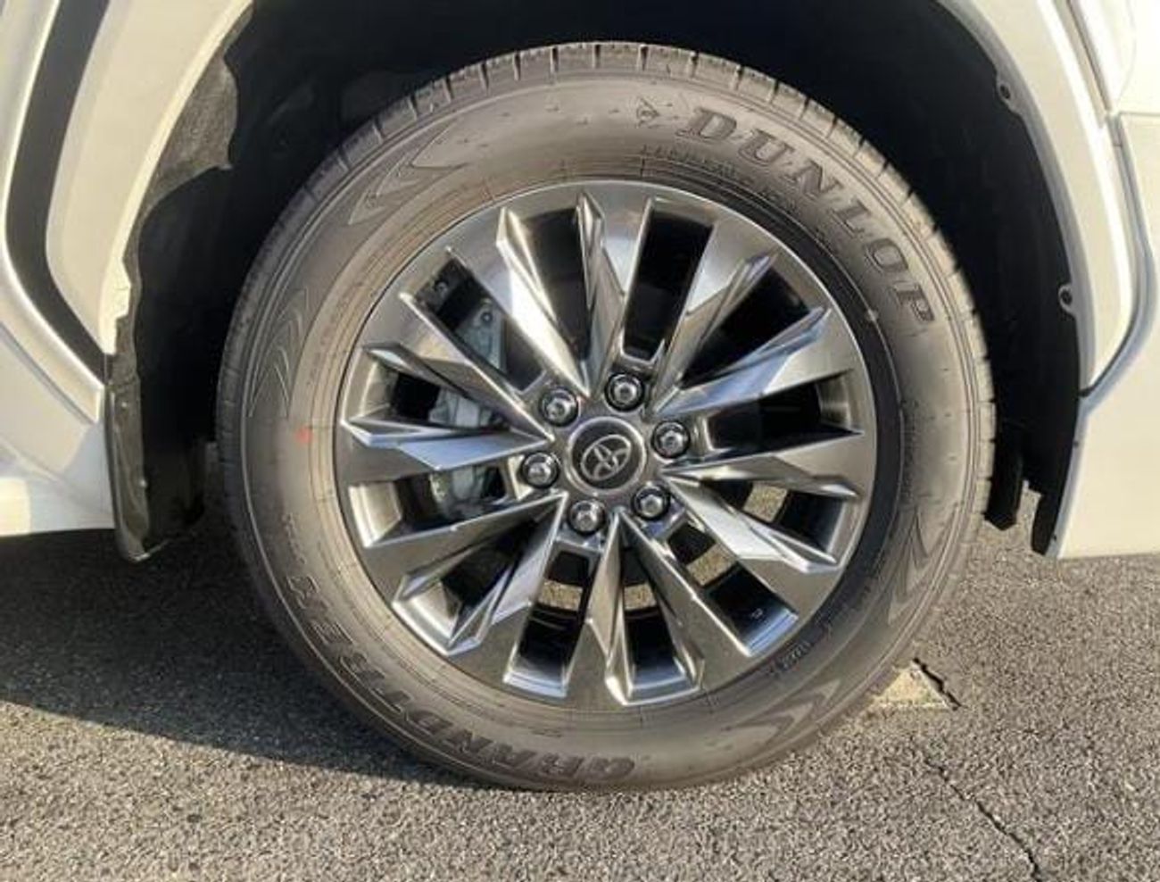 تويوتا لاند كروزر Rhd zx petrol Auto Right-Hand drive Brand-new full options