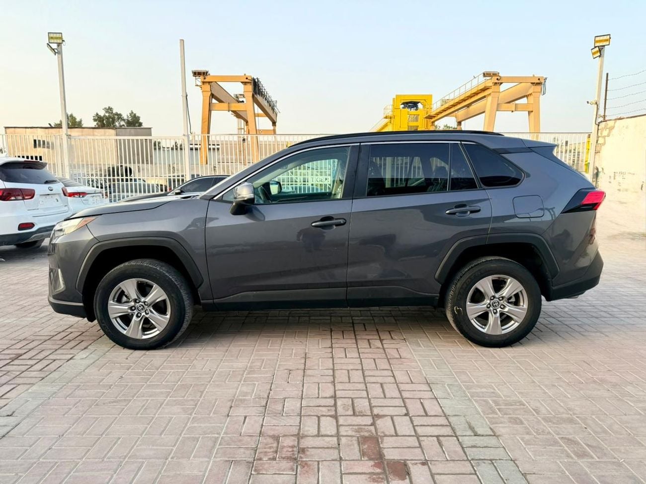 Toyota RAV4 2023 Toyota Rav4 XLE Gray Newly arrived Push Strat Run & Drive