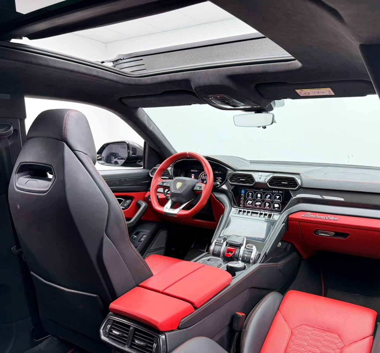 Lamborghini Urus NOVITEC 2021 Lamborghini Urus With Novitec Kit, Warranty, Full Service History, Carbon Fiber Package, Euro