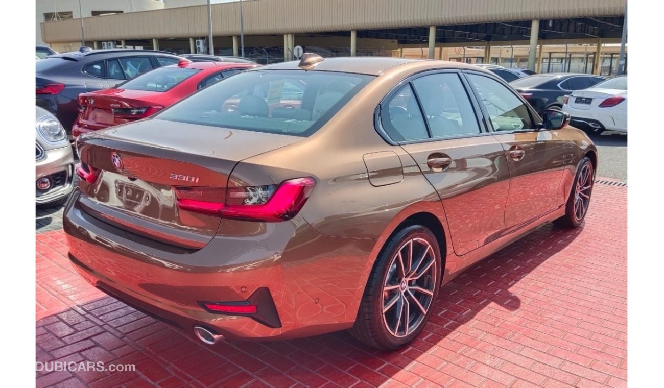 بي أم دبليو 330 I Sport Line 2019 5 years warranty and Service GCC