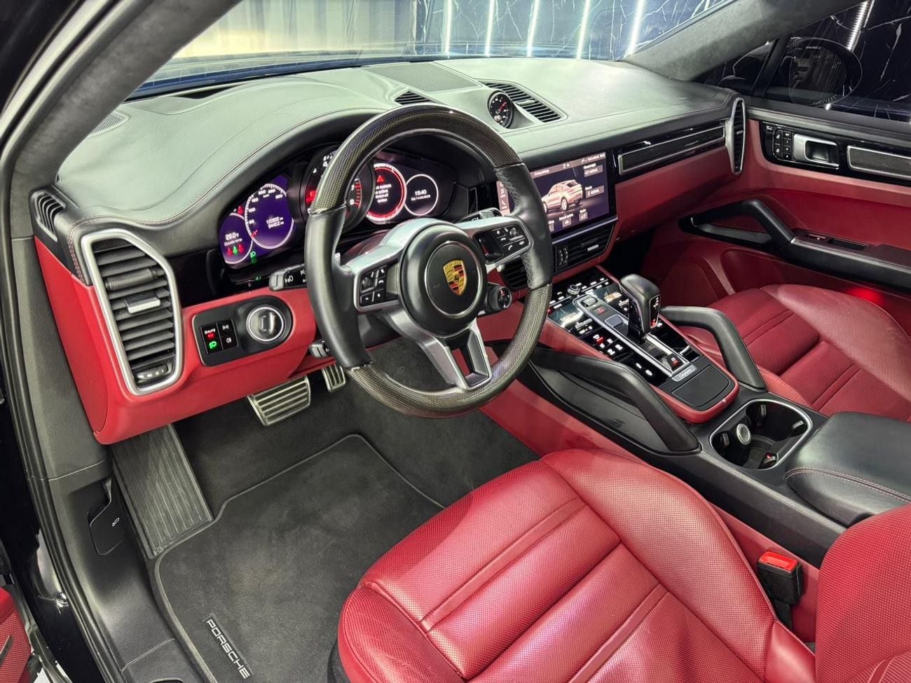 بورش كايان GTS Coupe