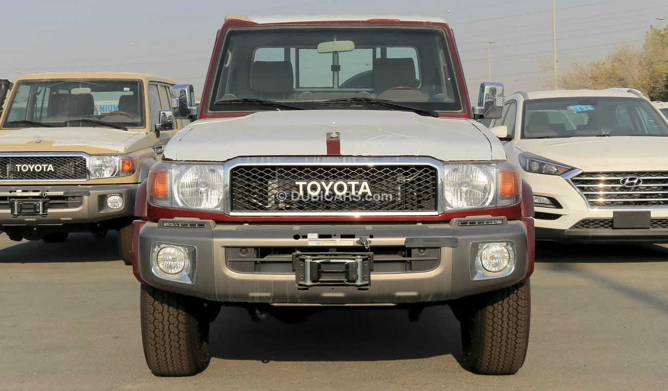 Toyota Land Cruiser Pick Up LX V6