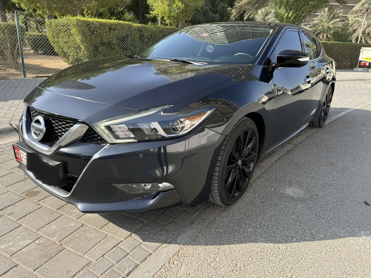 Nissan Maxima SR Midnight 3.5L