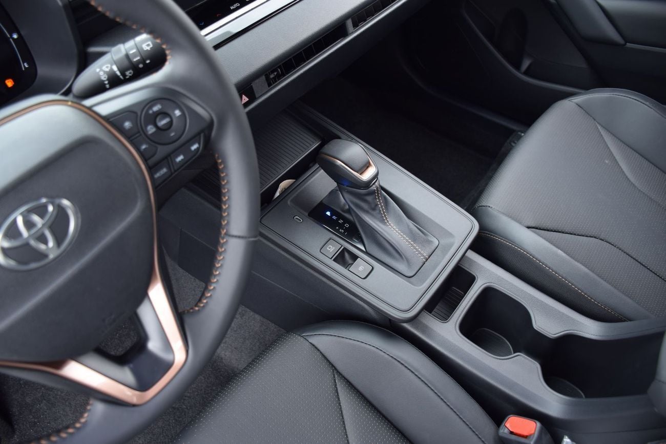 تويوتا كورولا كروس Hybrid (E-CVT) 2.0L