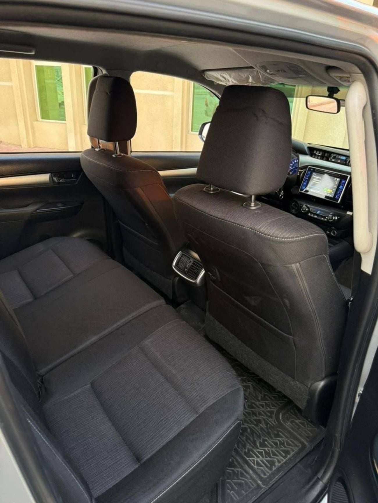 Toyota Hilux GLX 2.7L Double Cab Utility A/T